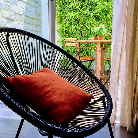 Appartement Chic - La Terrasse Bazille - Netflix *