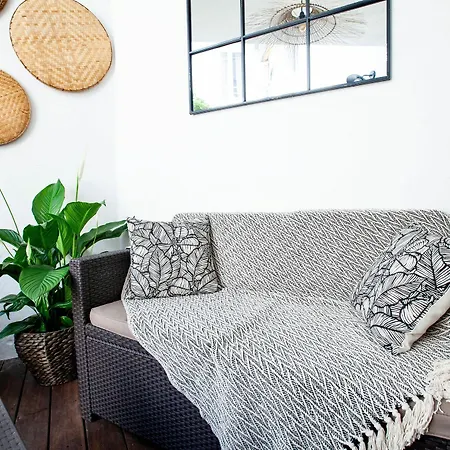 Chic - La Terrasse Bazille - Netflix * Montpellier